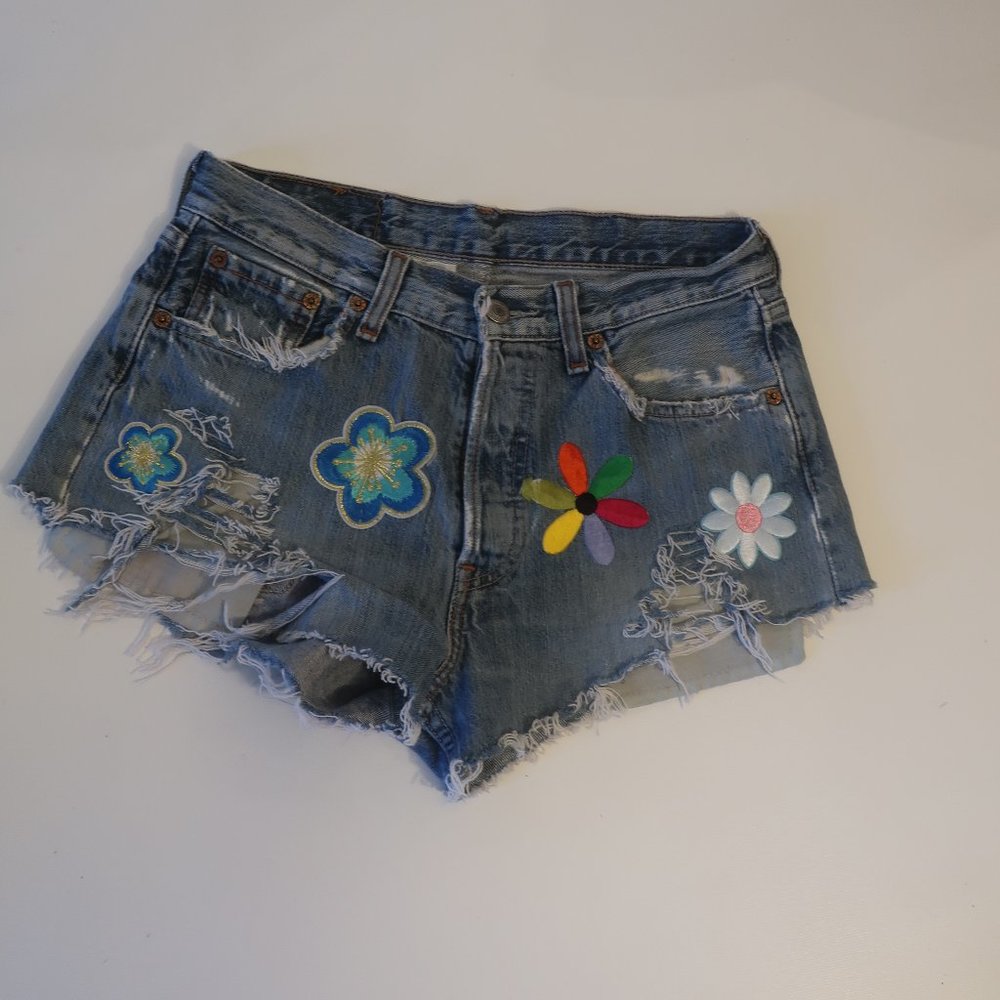 Womens RP4LF Blue Multicolor Embroidered Patch Design Cut-off Denim Shorts XS *